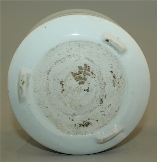 A Chinese white glazed porcelain censer, 19th century, 10.5cm